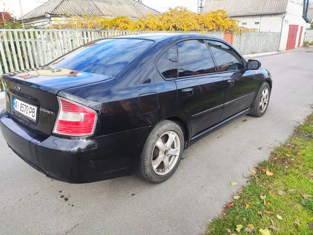 Subaru Legacy - фото 4