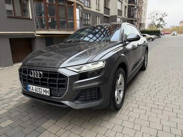 Audi Q8 - фото 1