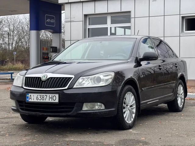 Skoda Octavia - фото 1