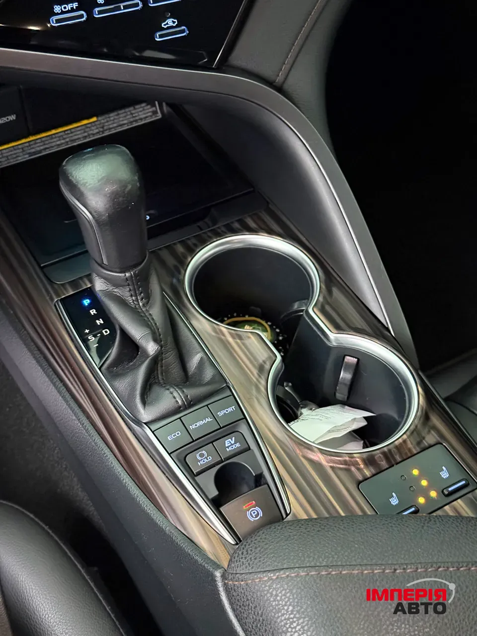 Toyota Camry - фото 11