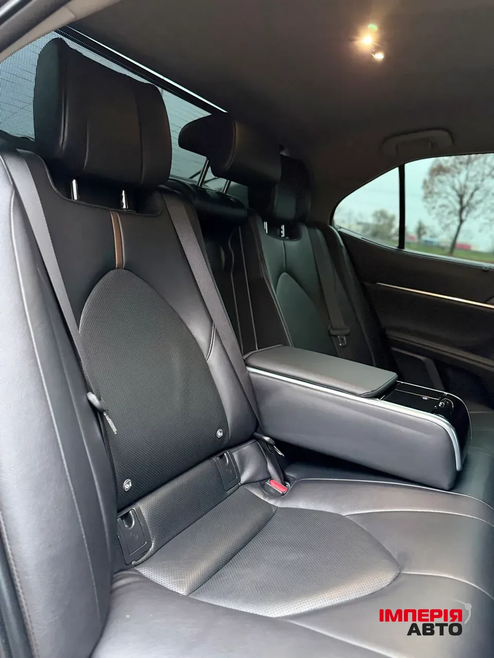 Toyota Camry - фото 9