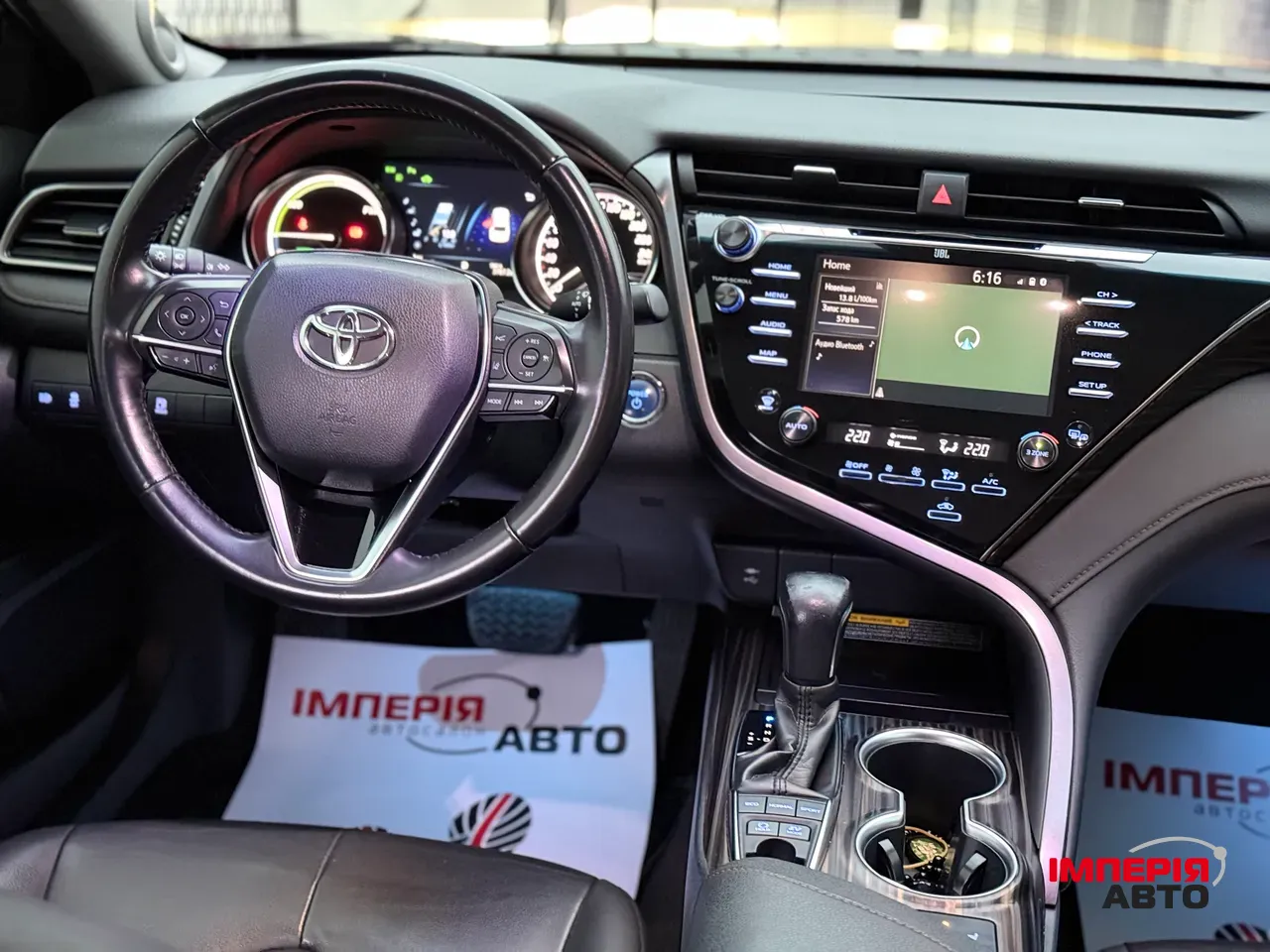 Toyota Camry - фото 7