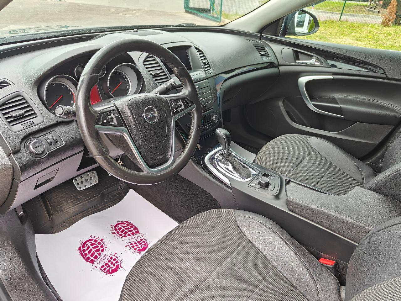 Opel Insignia - фото 2