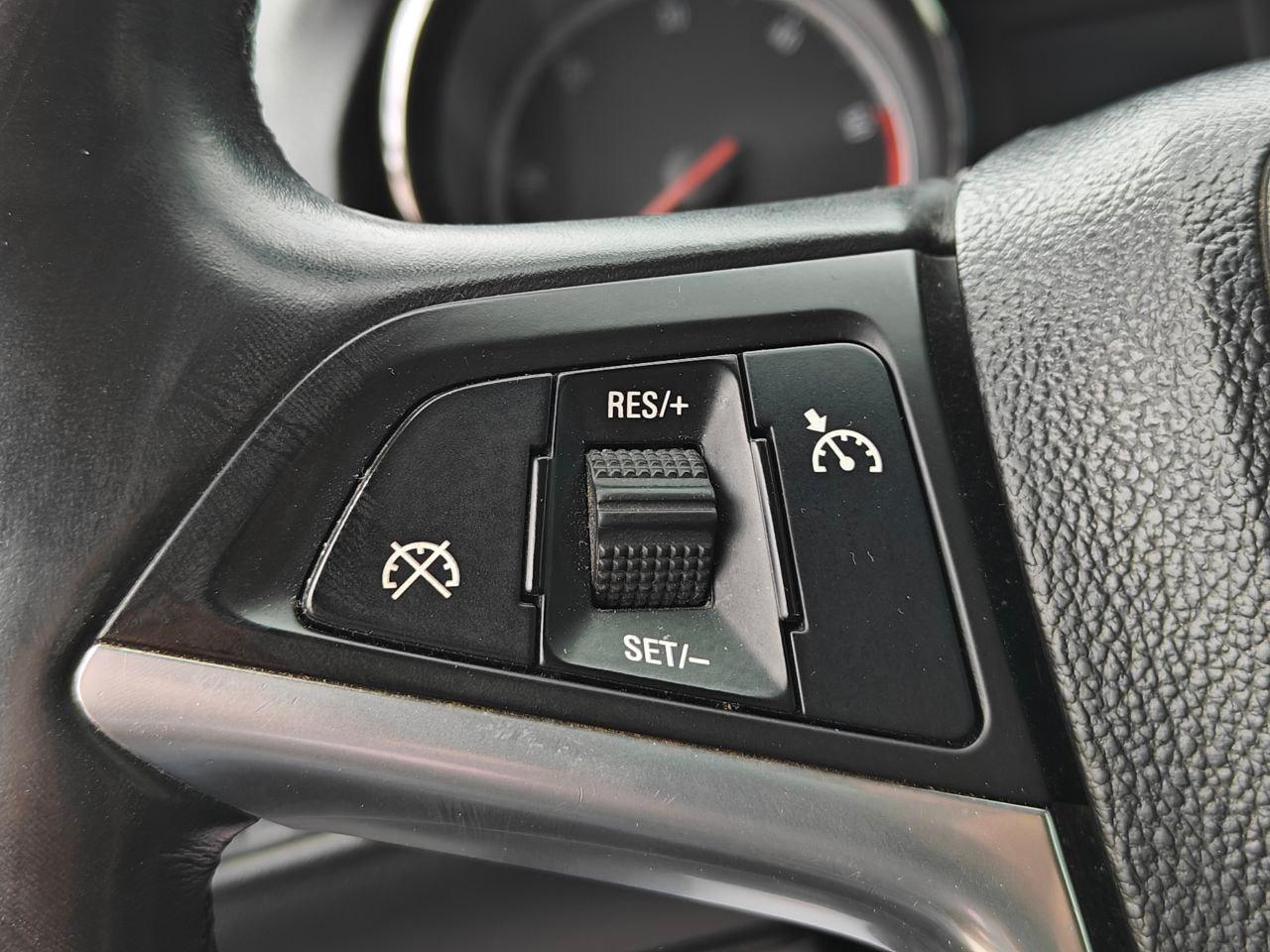 Opel Insignia - фото 24