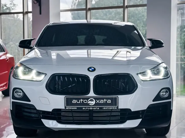 BMW X2 - фото 1