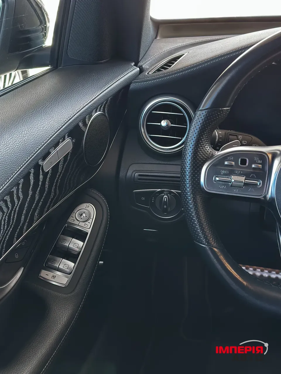 Mercedes-Benz GLS - фото 8