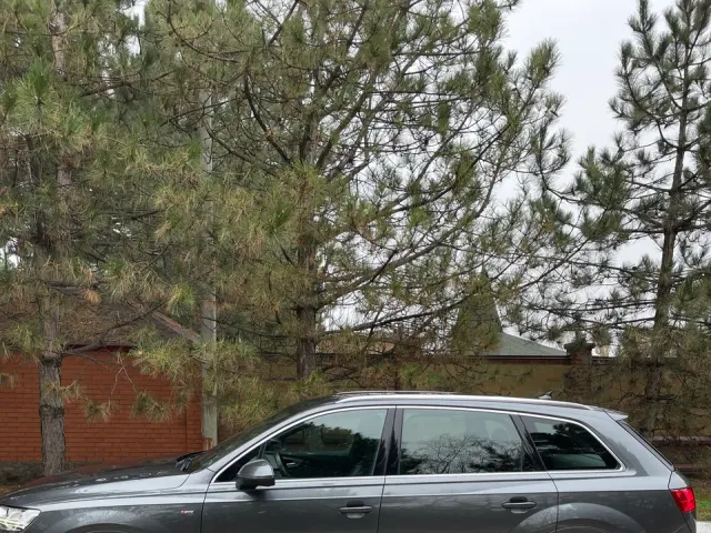 Audi Q7 - фото 4