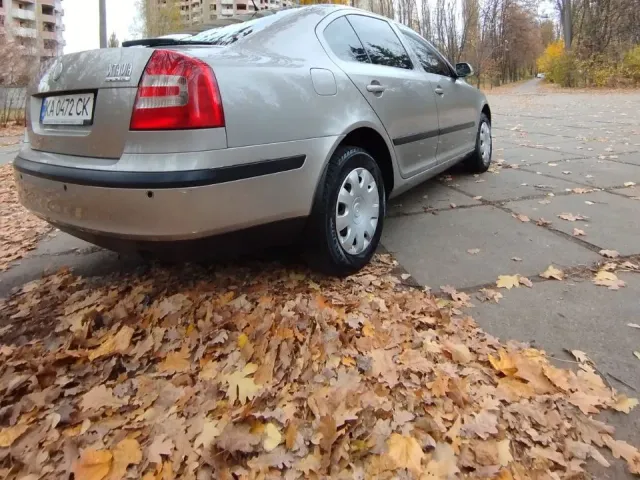 Skoda Octavia - фото 1