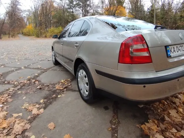 Skoda Octavia - фото 2