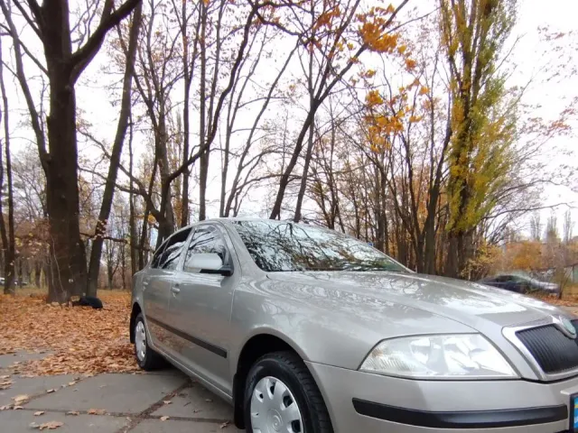 Skoda Octavia - фото 4