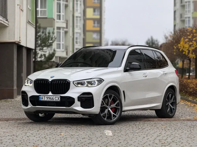 BMW X5 - фото 1