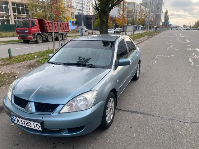 Mitsubishi Lancer - фото 3