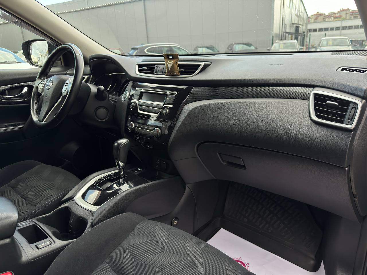 Nissan X-Trail - фото 1