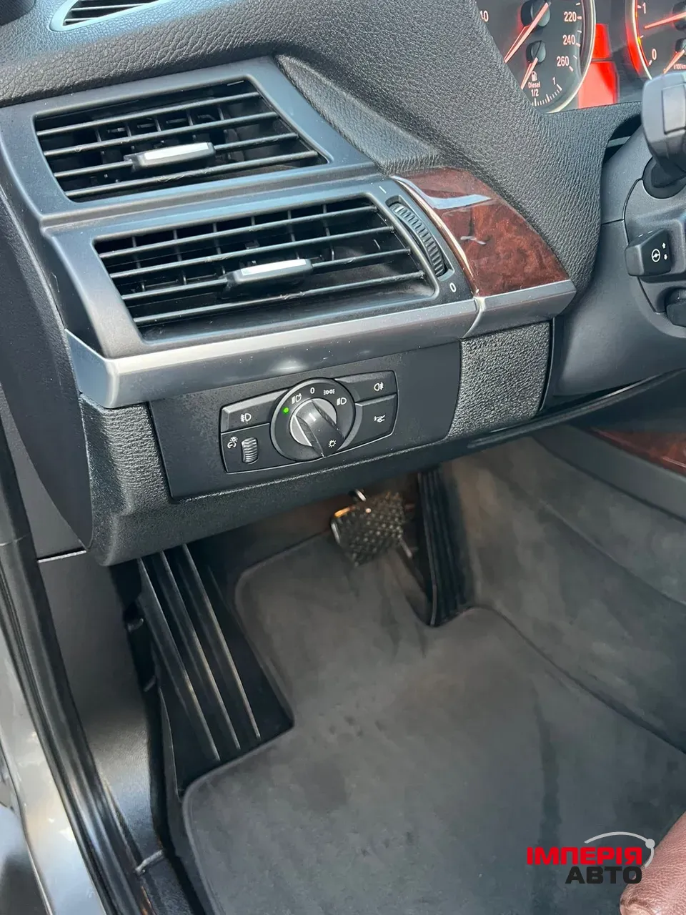 BMW X5 - фото 16