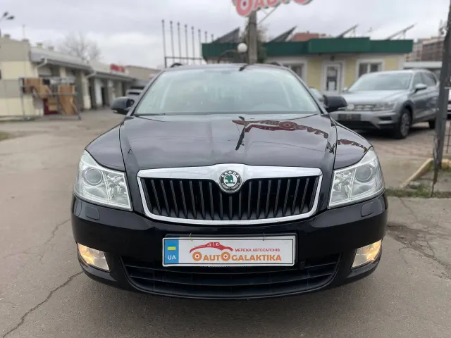 Skoda Octavia - фото 1