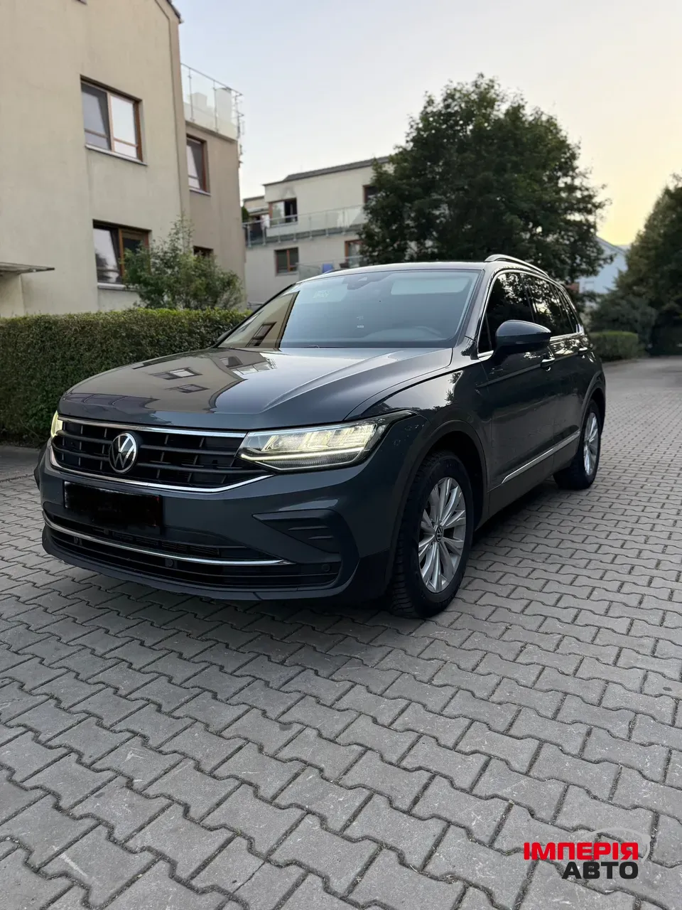 Volkswagen Tiguan - фото 9