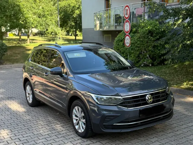 Volkswagen Tiguan - фото 2