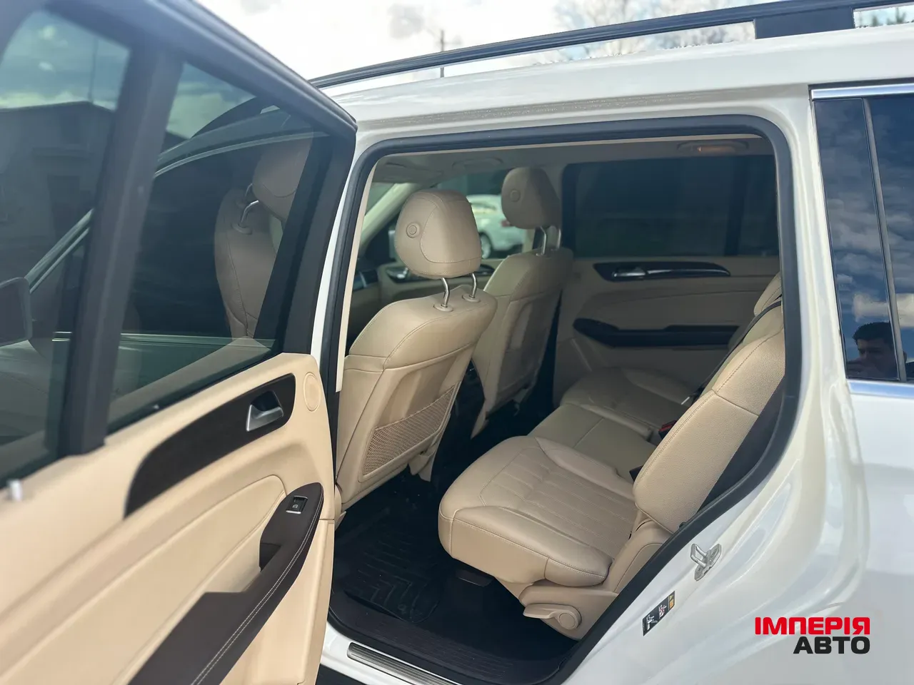 Mercedes-Benz GLS - фото 27