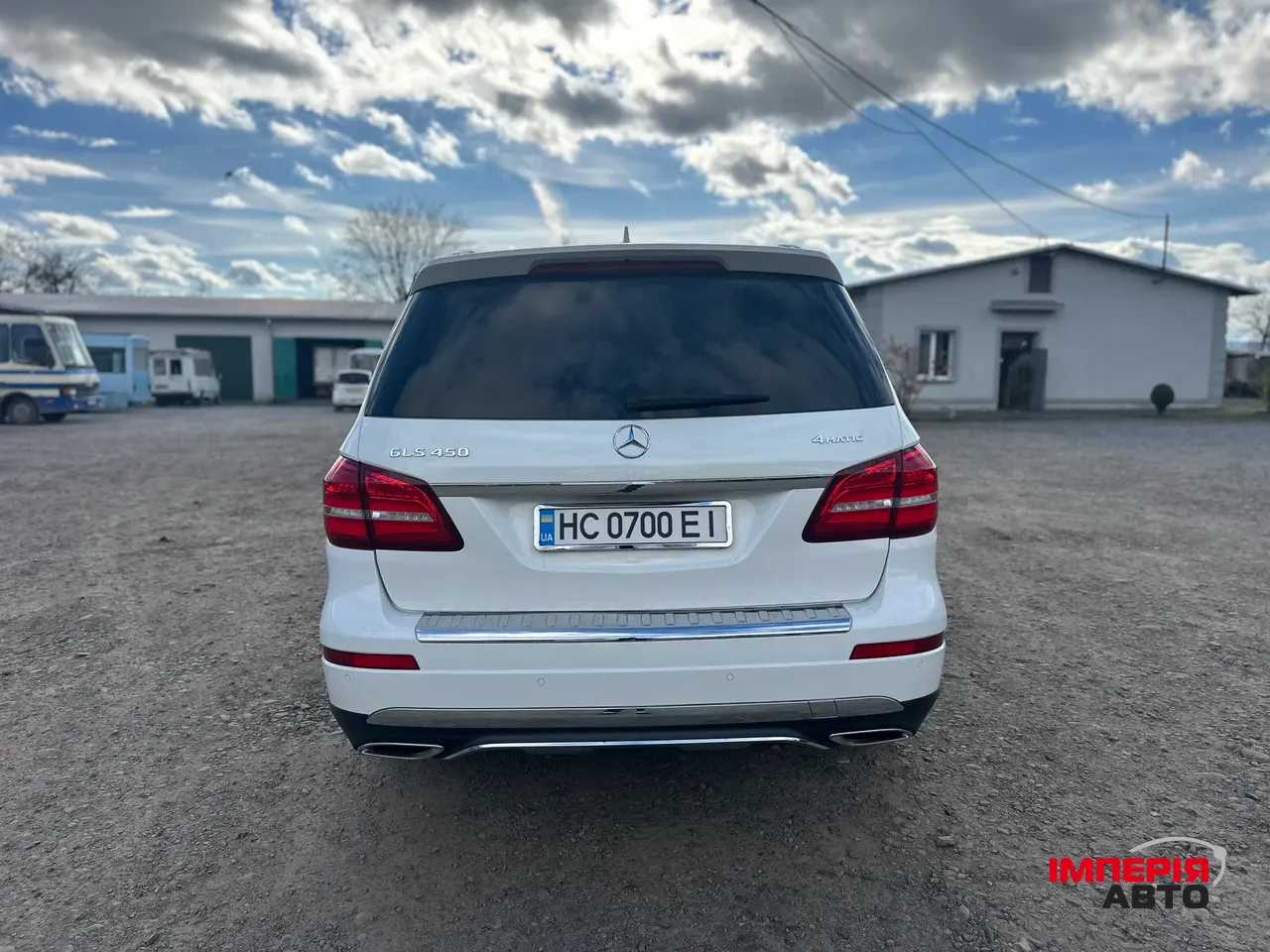 Mercedes-Benz GLS - фото 12