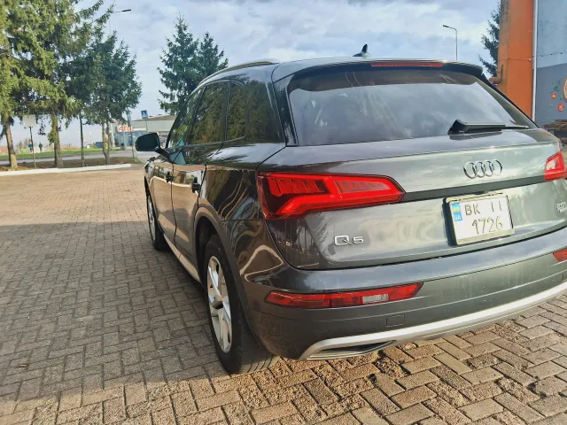 Audi Q5 - фото 4