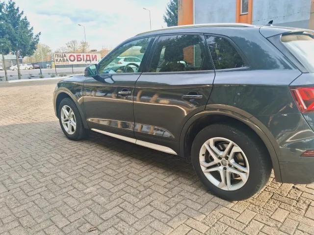 Audi Q5 - фото 3
