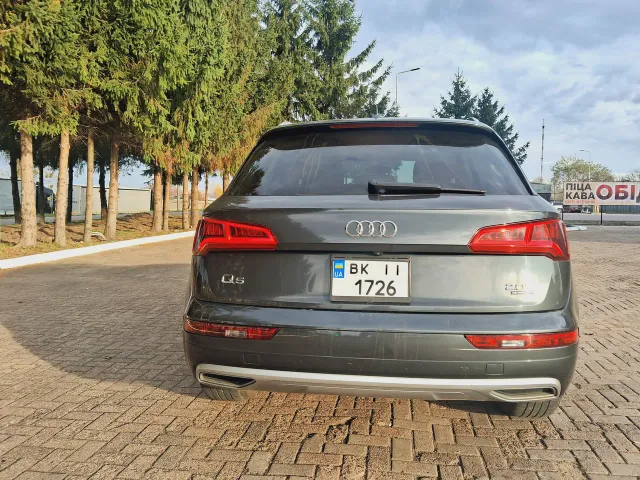 Audi Q5 - фото 5