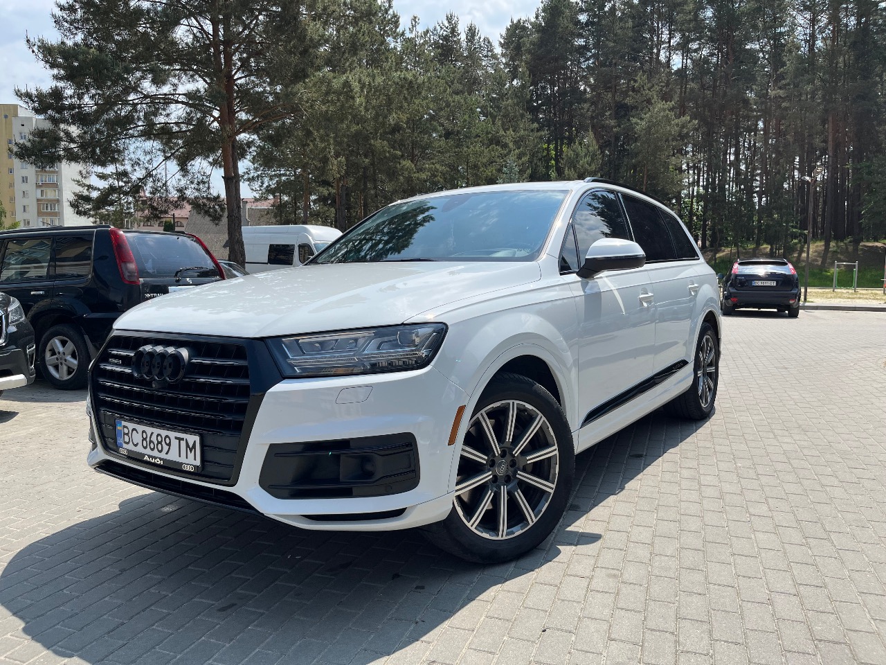Audi Q7 - фото 3