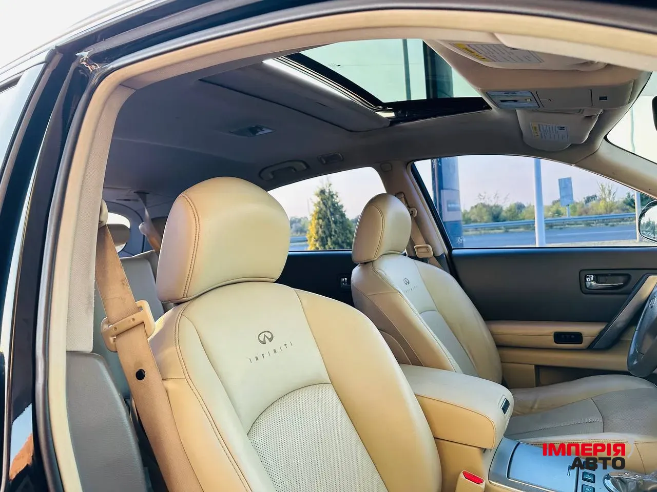 Infiniti FX - фото 10