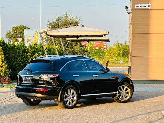 Infiniti FX - фото 5
