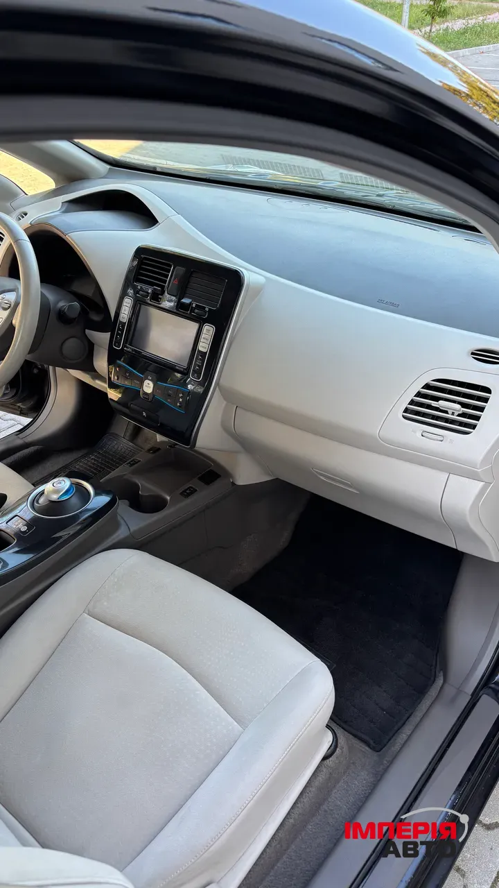Nissan Leaf - фото 8