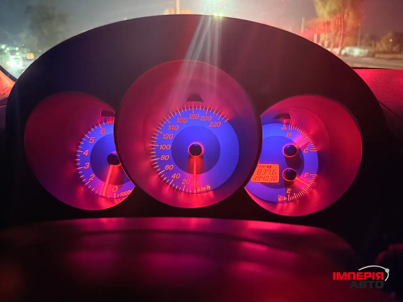 Mazda 3 - фото 8