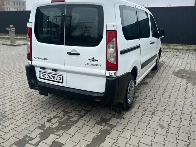 Citroen Jumpy - фото 4