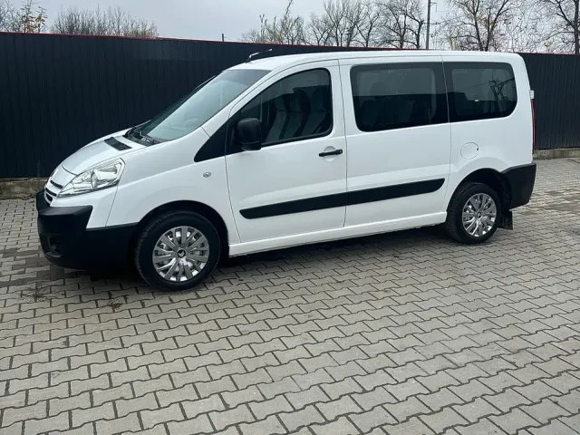 Citroen Jumpy - фото 2