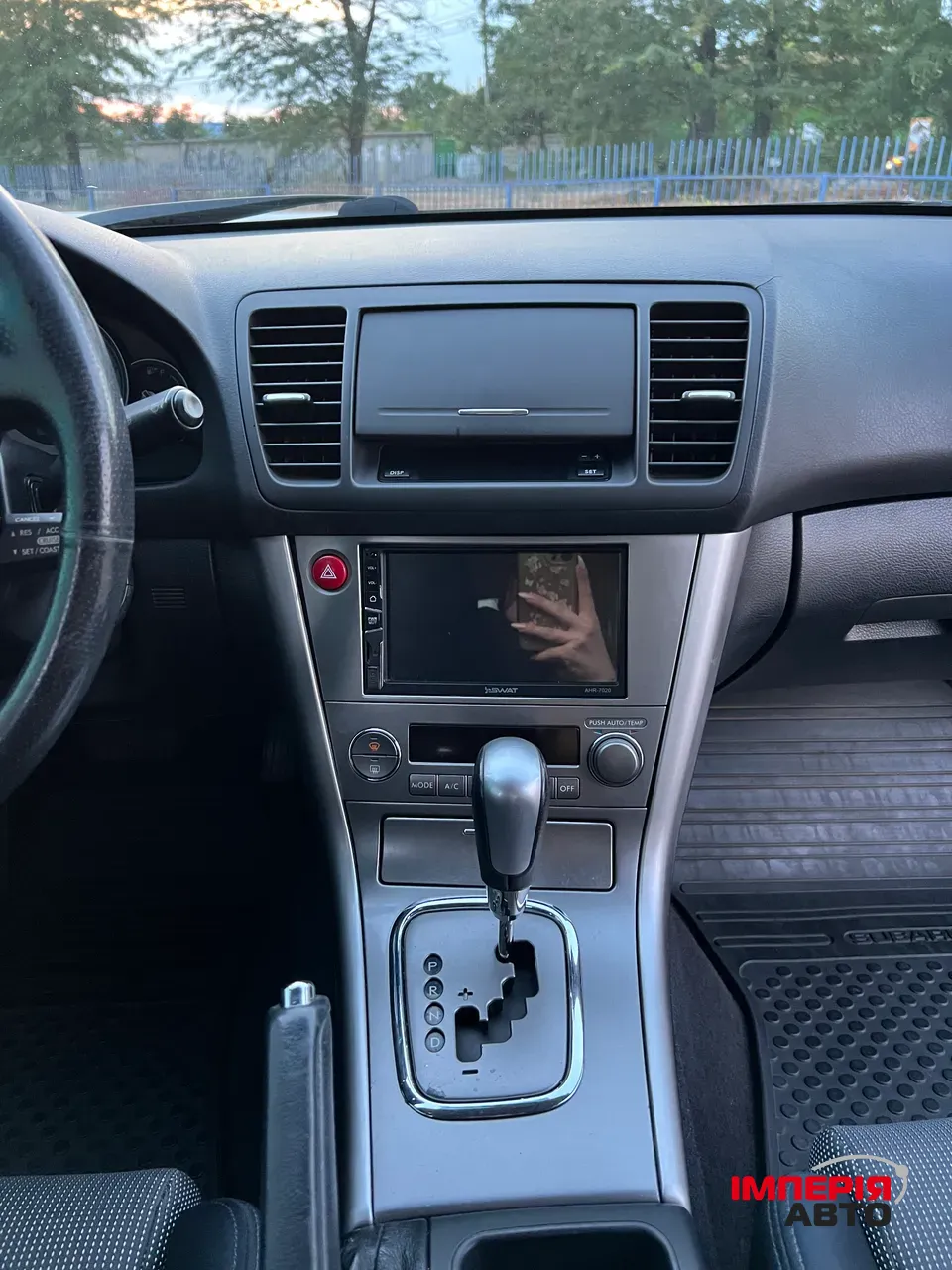 Subaru Legacy - фото 4