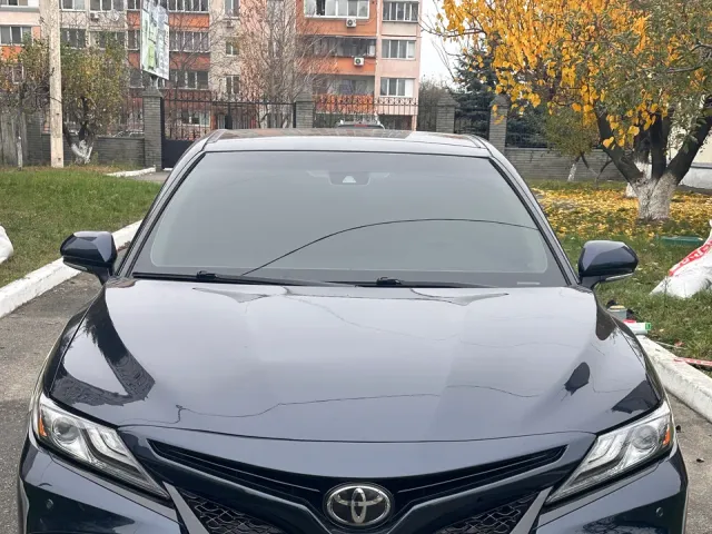 Toyota Camry - фото 4