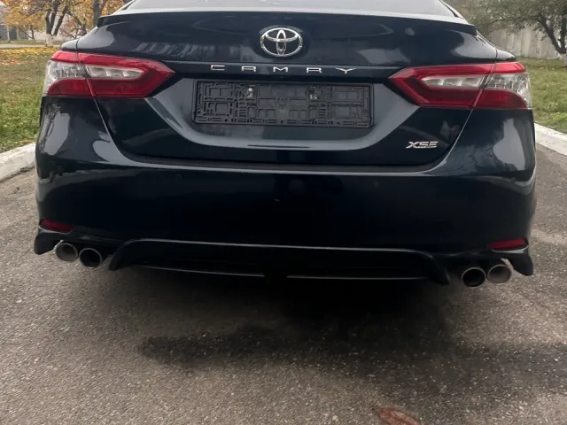 Toyota Camry - фото 5