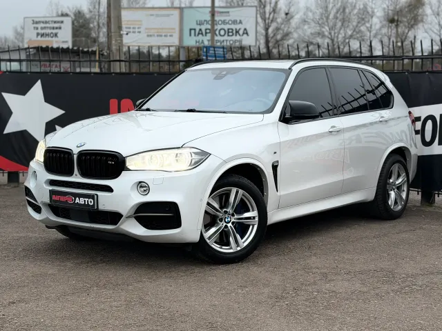 BMW X5 - фото 1