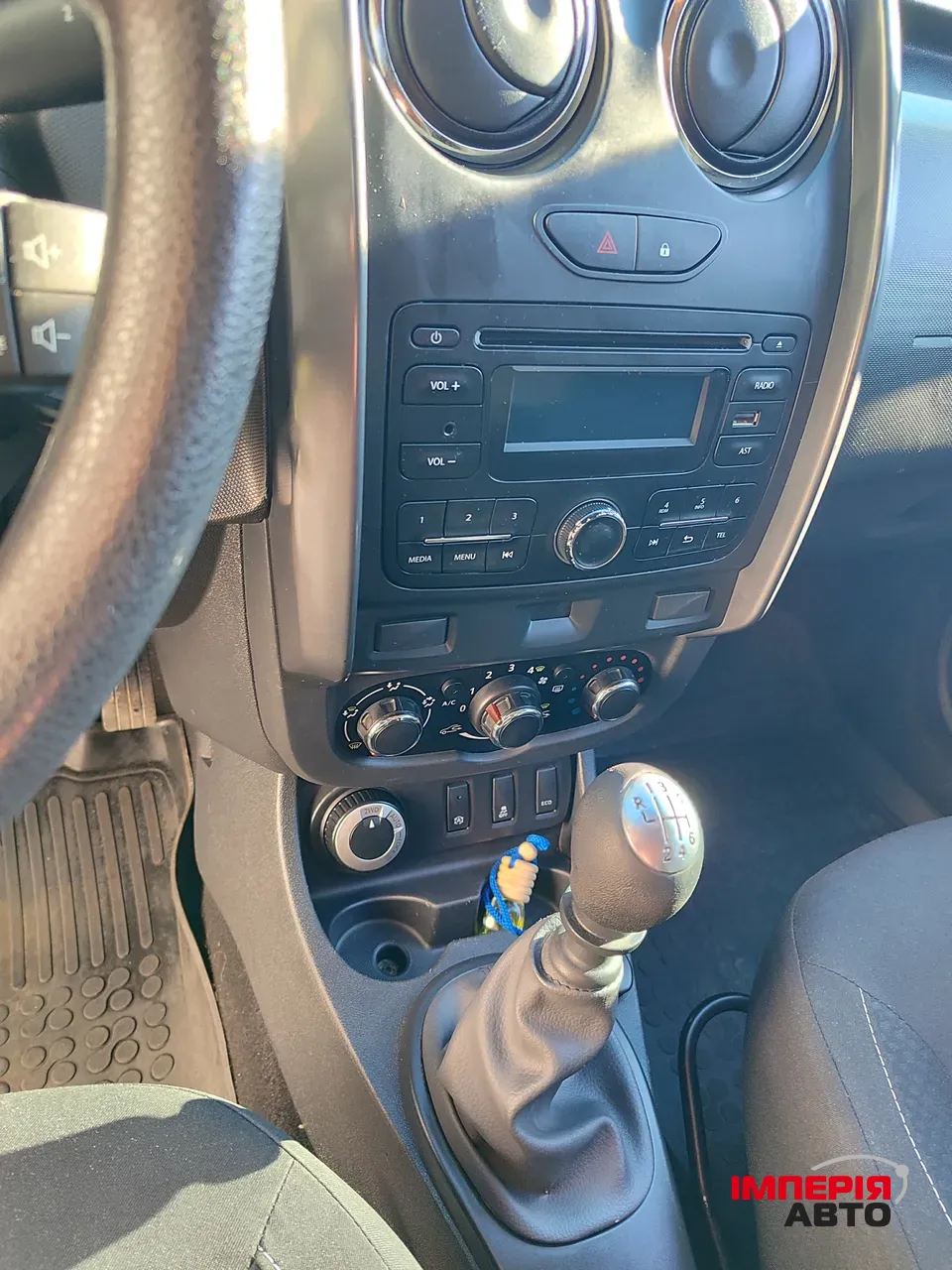 Dacia Duster - фото 11