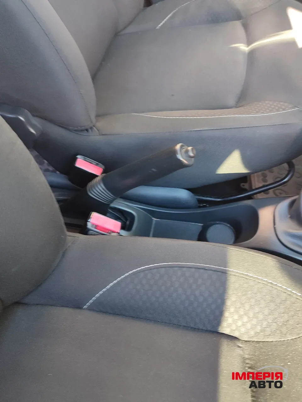 Dacia Duster - фото 4