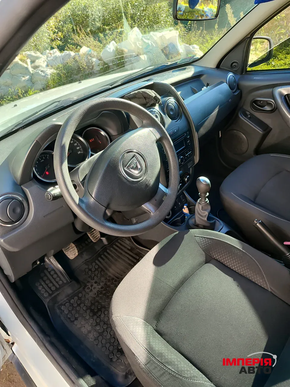 Dacia Duster - фото 12