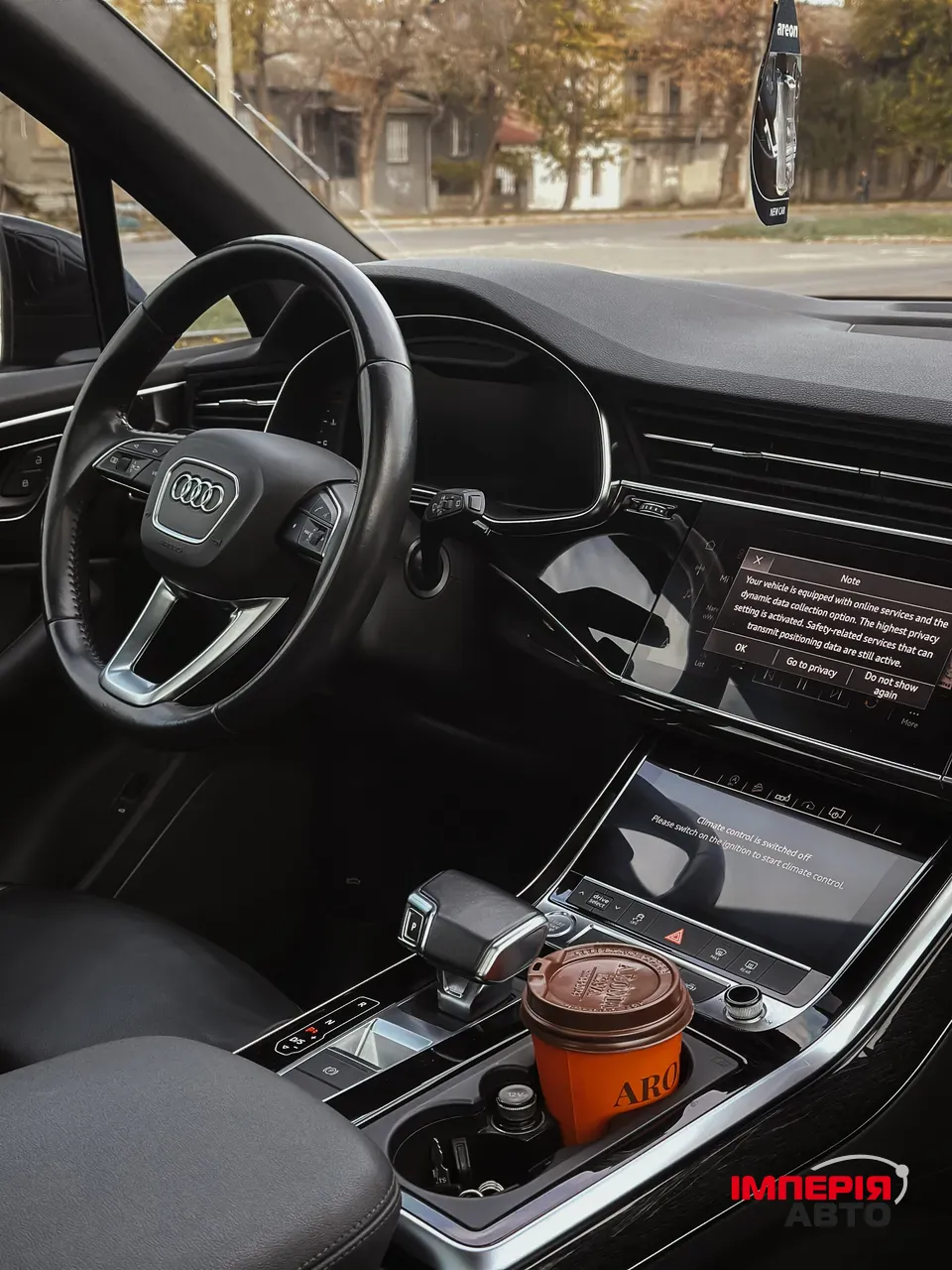 Audi Q7 - фото 9