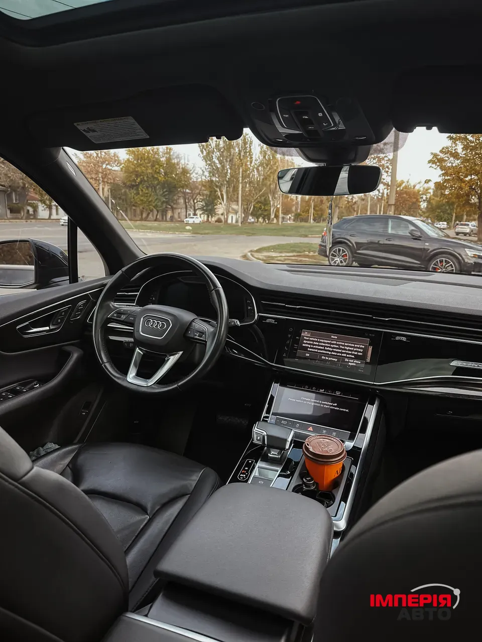 Audi Q7 - фото 8