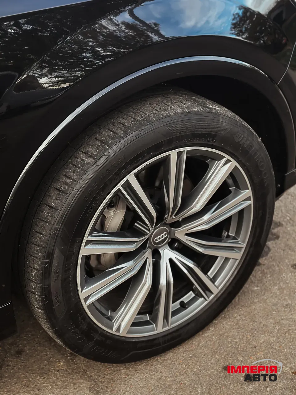 Audi Q7 - фото 13