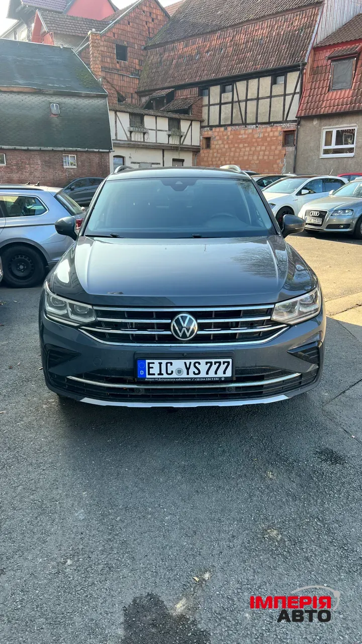 Volkswagen Tiguan - фото 2