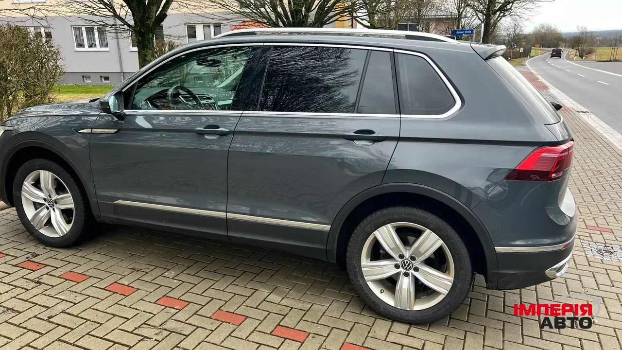Volkswagen Tiguan - фото 10