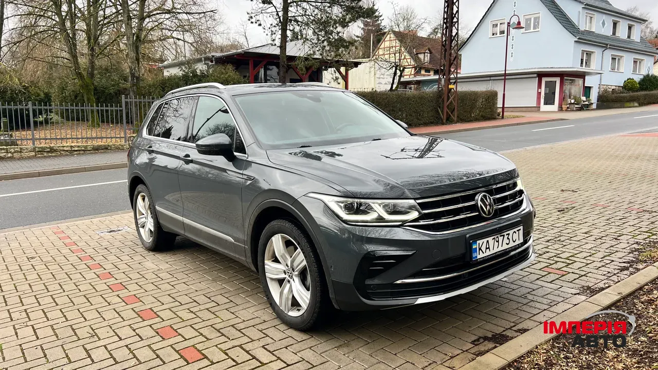 Volkswagen Tiguan - фото 8