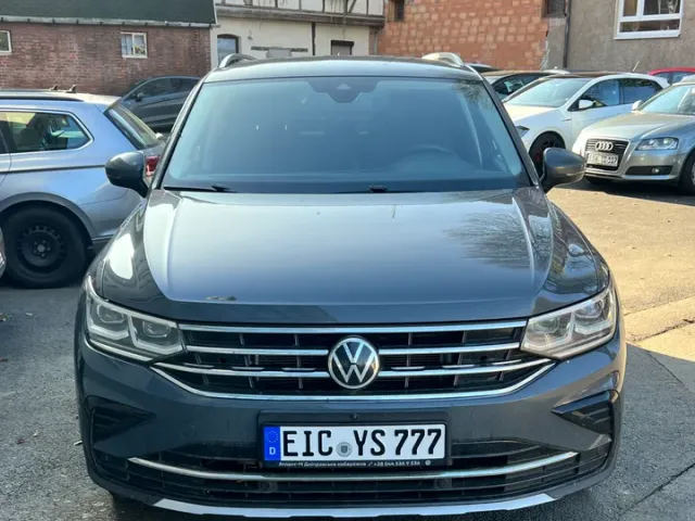 Volkswagen Tiguan - фото 2