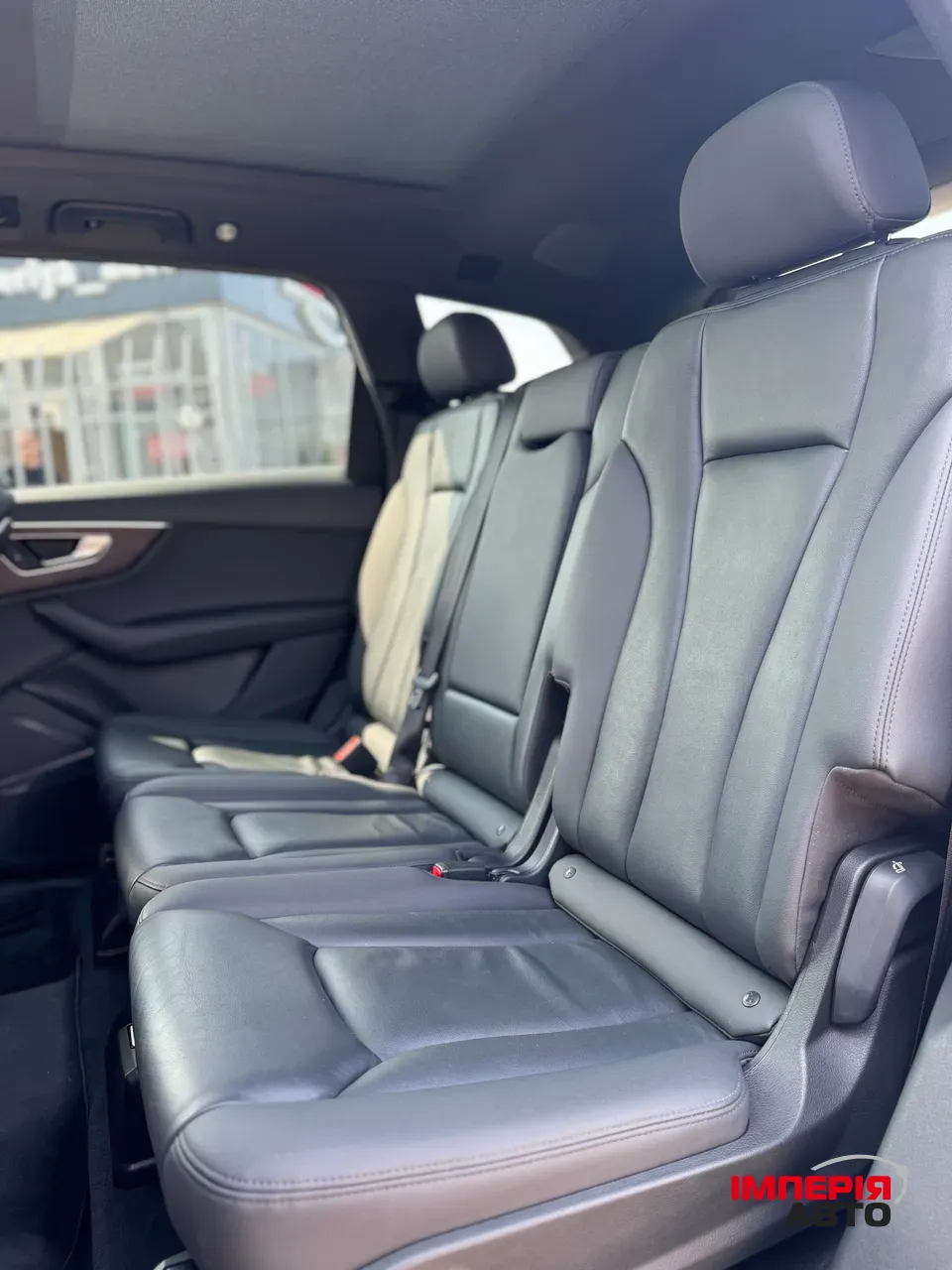 Audi Q7 - фото 9