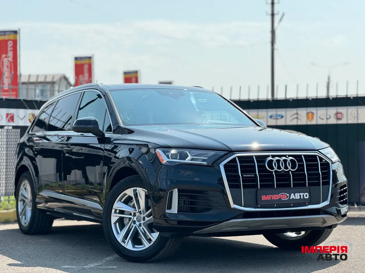 Audi Q7 - фото 3