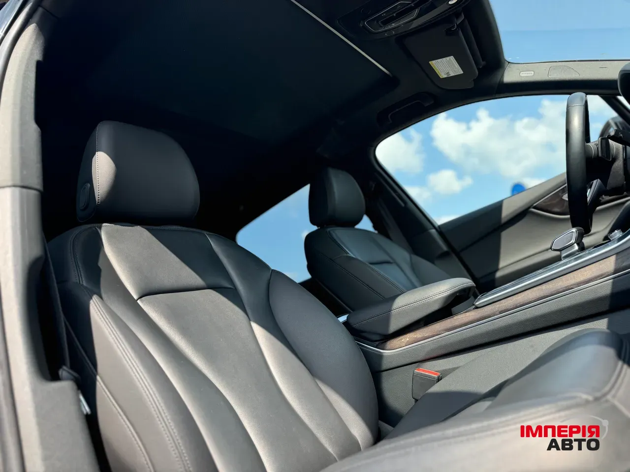 Audi Q7 - фото 15